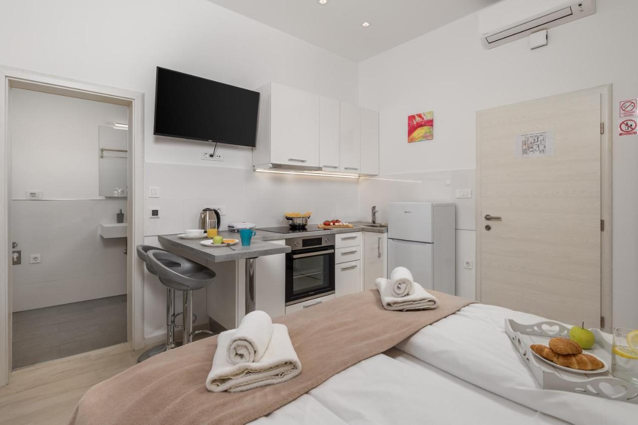 Lux Apartments Rijeka Zewnętrze zdjęcie